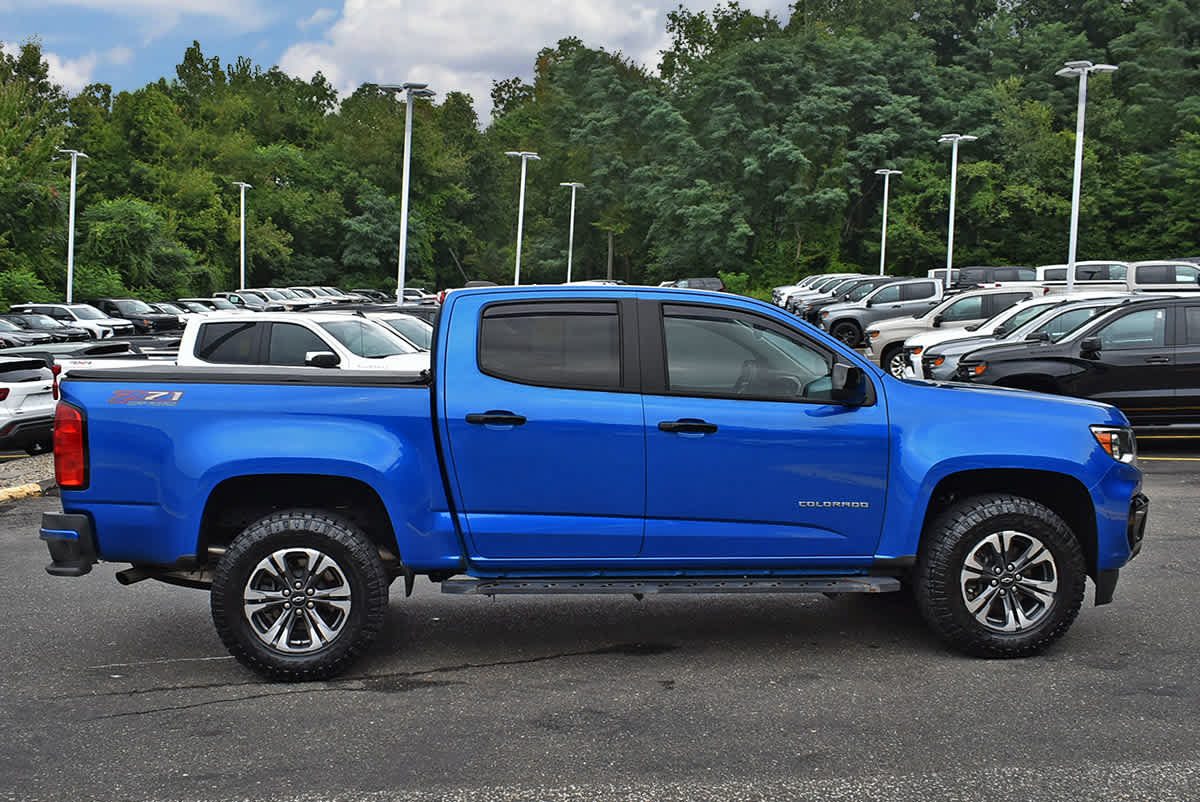 Used 2022 Chevrolet Colorado Z71 AWD/4WD image 6