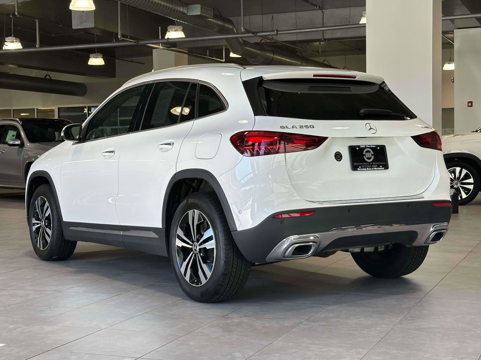 Certified 2025 Mercedes-Benz GLA 250 4MATIC image 4