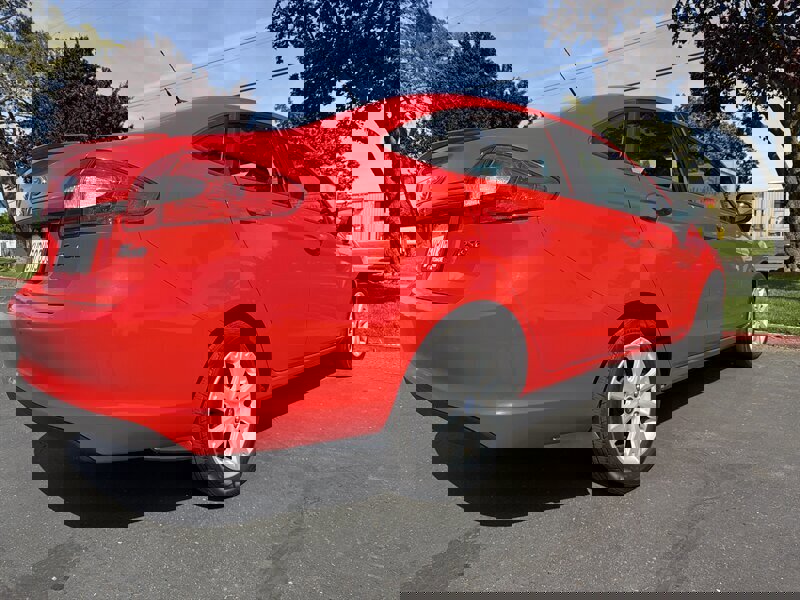 Used 2013 Ford Fiesta SE image 14