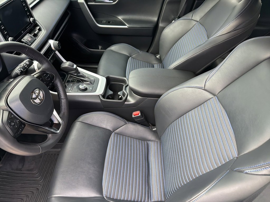 Used 2021 Toyota RAV4 XSE image 8
