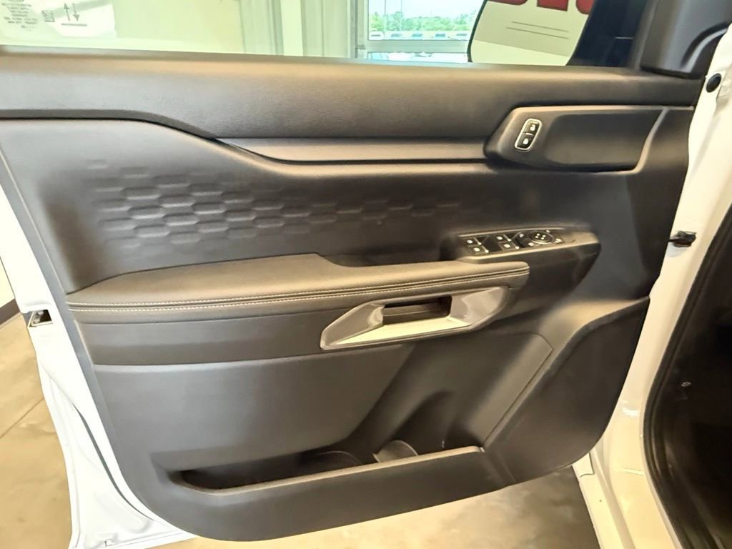Used 2025 Ford Ranger XLT w/ FX4 Off-Road Package AWD/4WD image 30