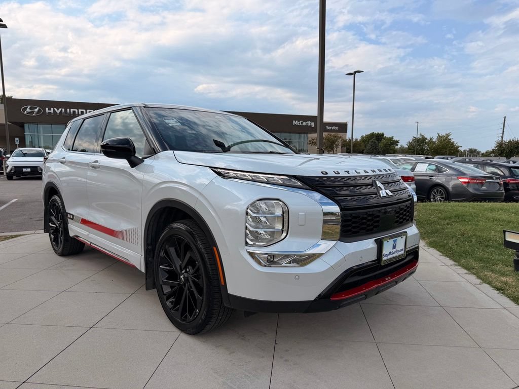 Used 2023 Mitsubishi Outlander Ralliart AWD/4WD image 11