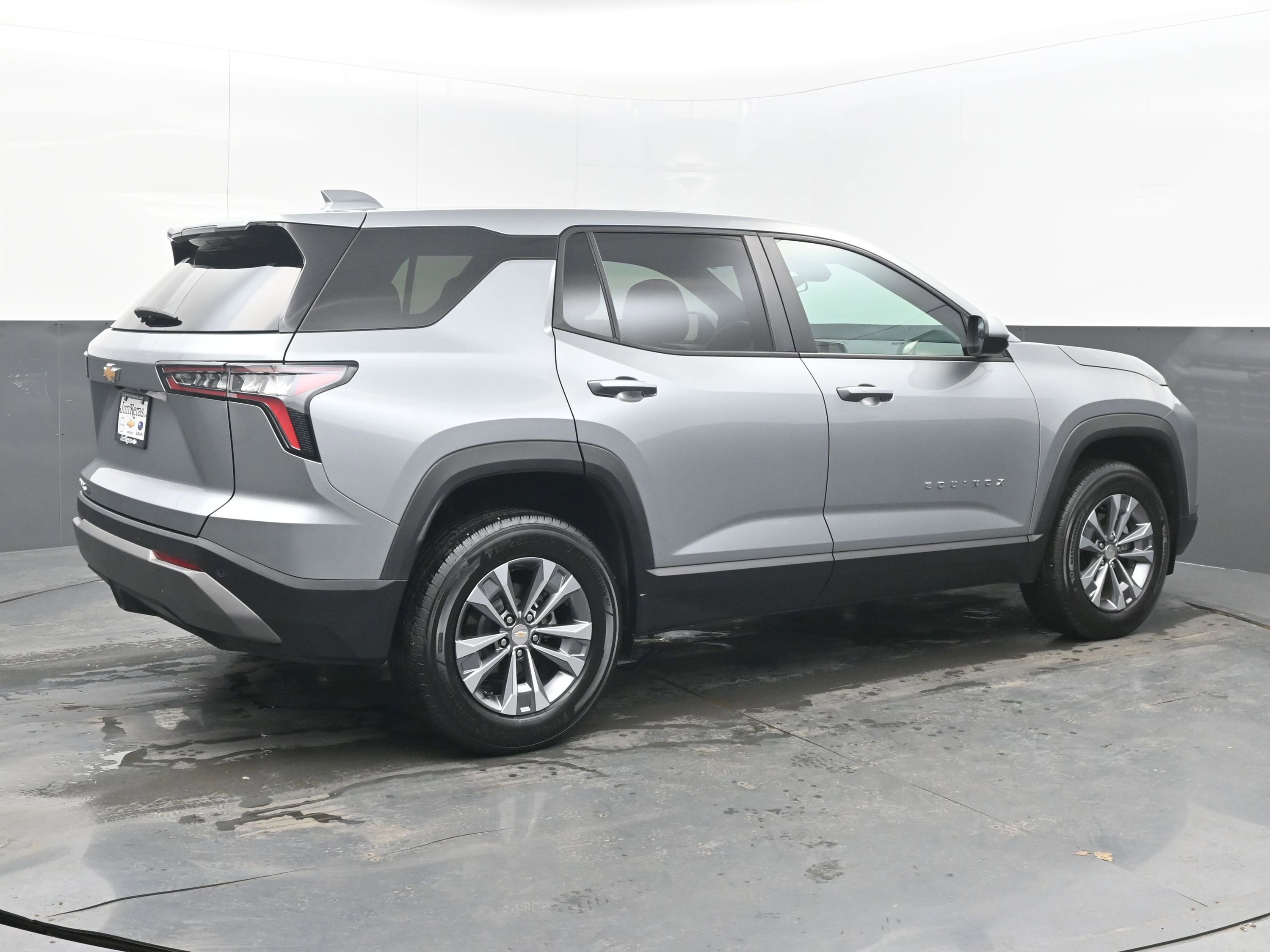 Used 2025 Chevrolet Equinox LT image 9