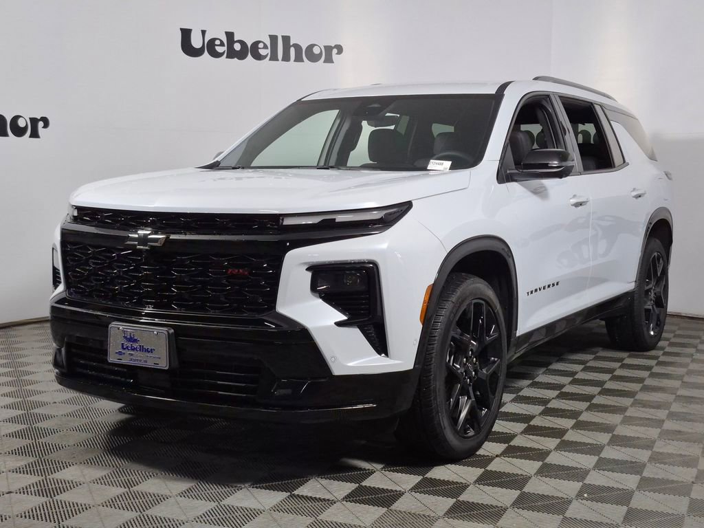 New 2026 Chevrolet Traverse RS w/ LPO, Floor Liner Package FWD image 3