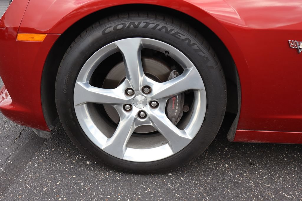 Used 2015 Chevrolet Camaro SS w/ RS Package RWD image 30