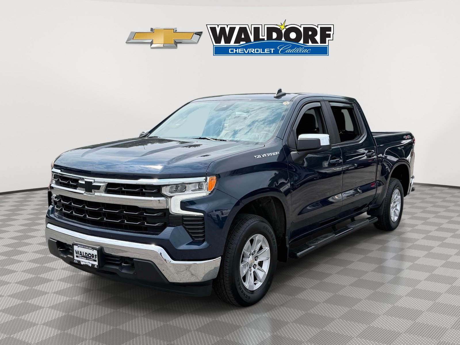 Used 2023 Chevrolet Silverado 1500 LT AWD/4WD image 5