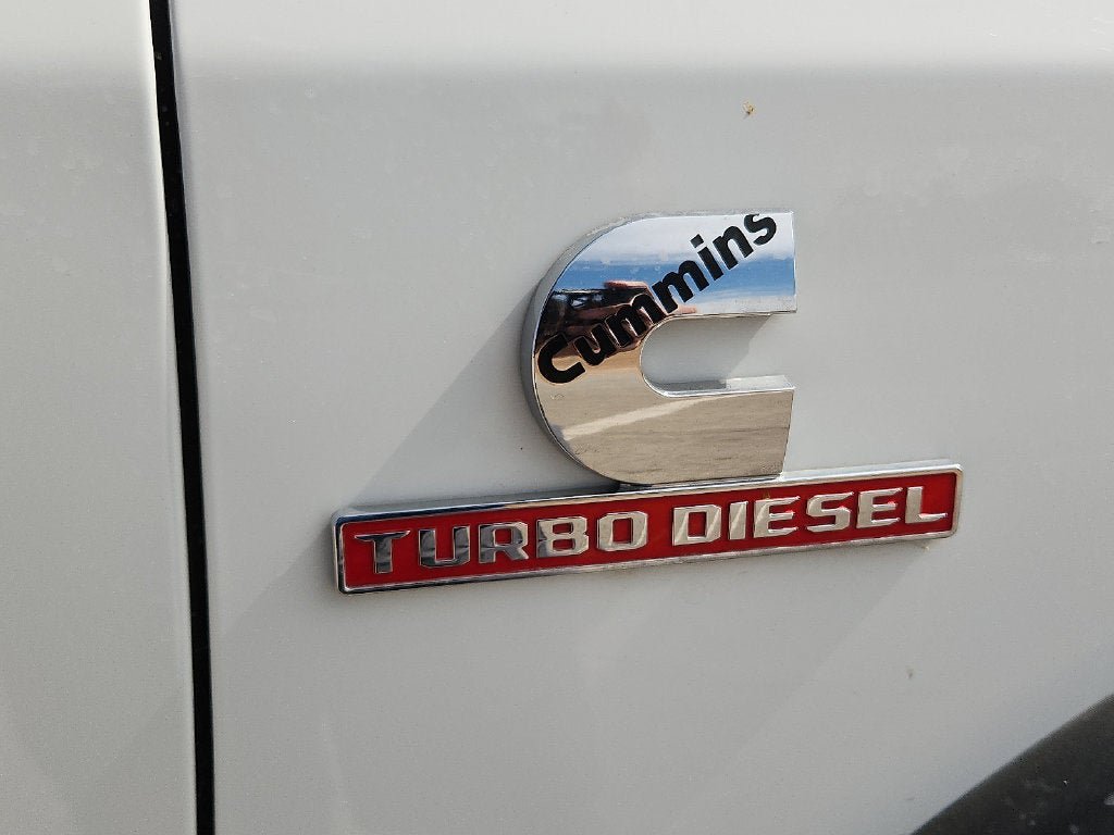 Used 2024 RAM 5500 Tradesman w/ Chrome Appearance Group AWD/4WD image 11