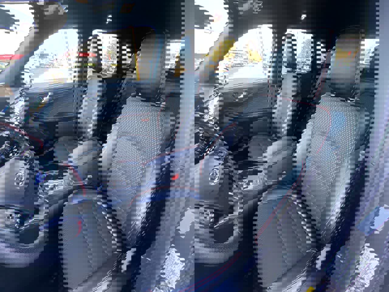 Used 2025 Ford Escape ST-Line image 11