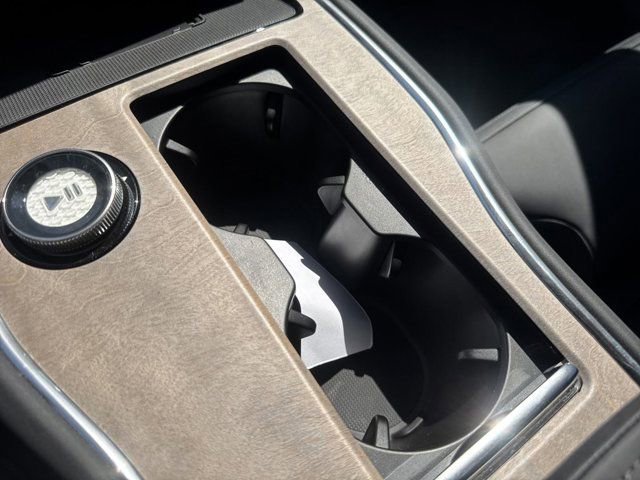 New 2025 Volvo EX90 Ultra image 33