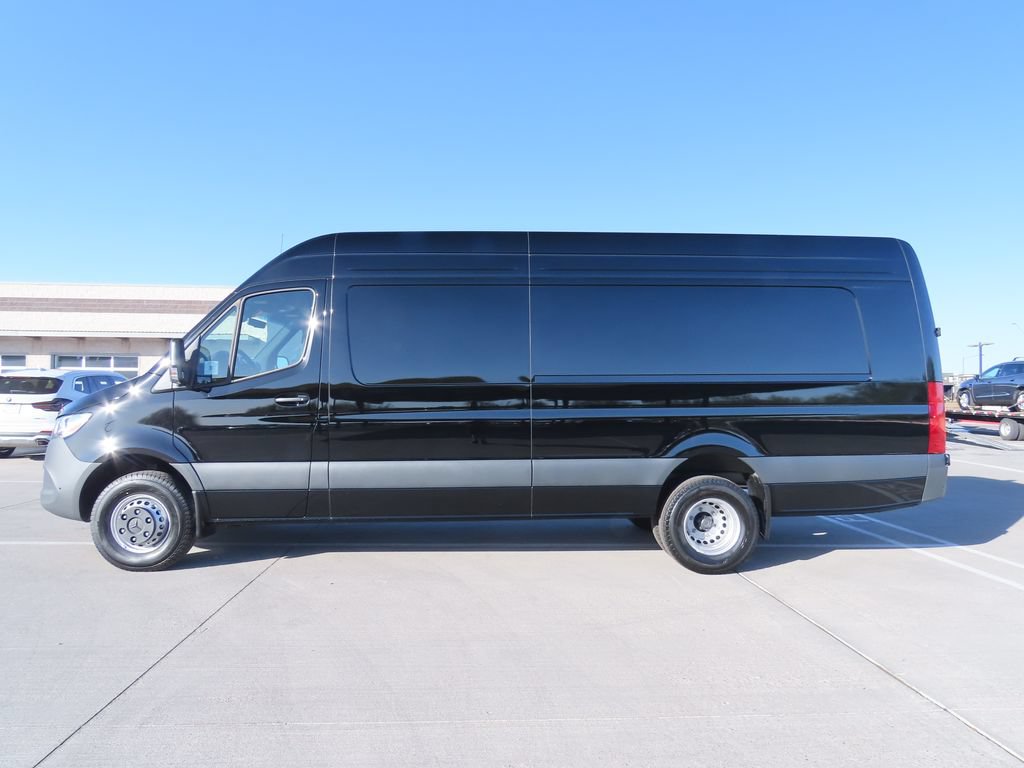 Used 2025 Mercedes-Benz Sprinter 3500 image 8