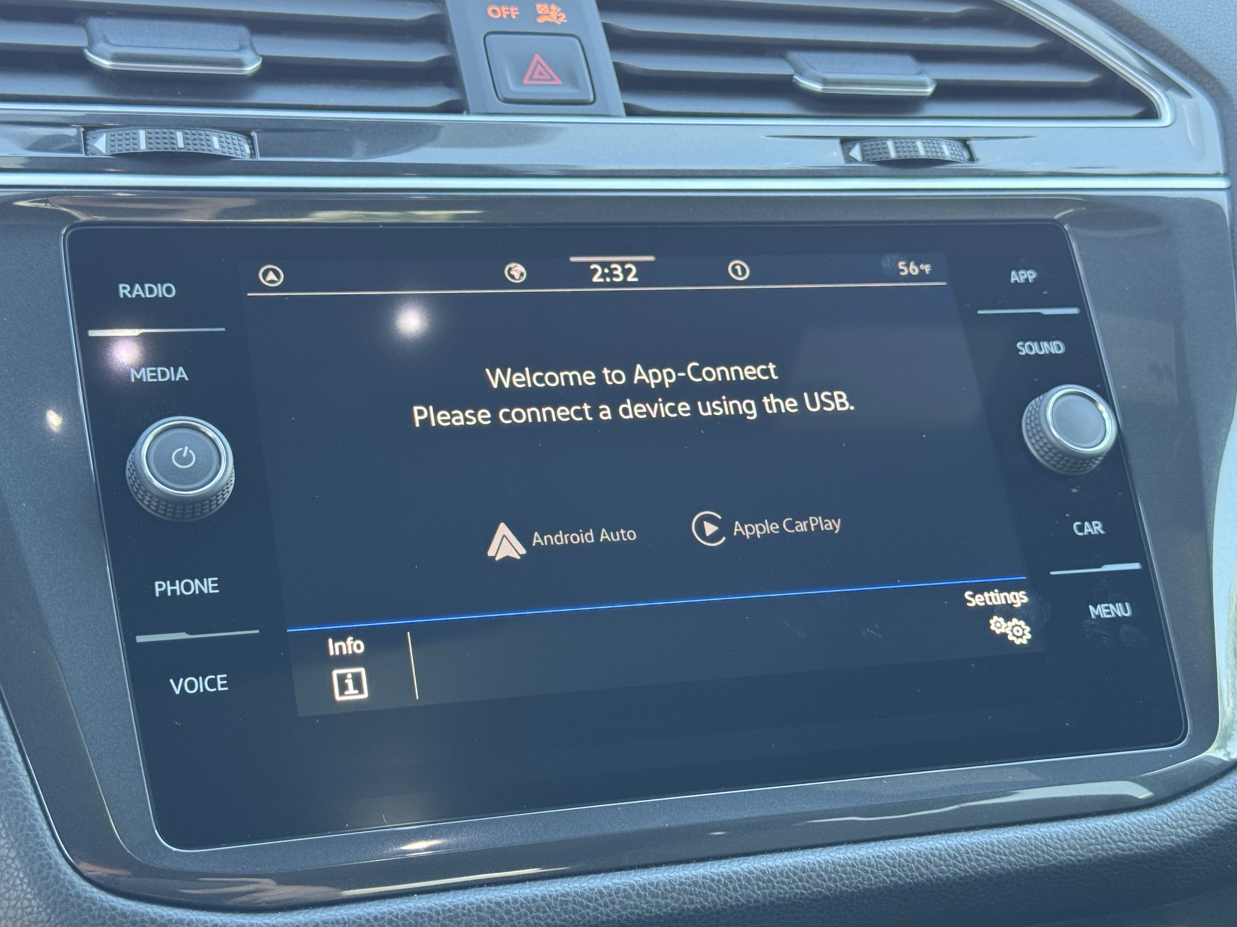 Certified 2024 Volkswagen Tiguan SE R-Line FWD image 27