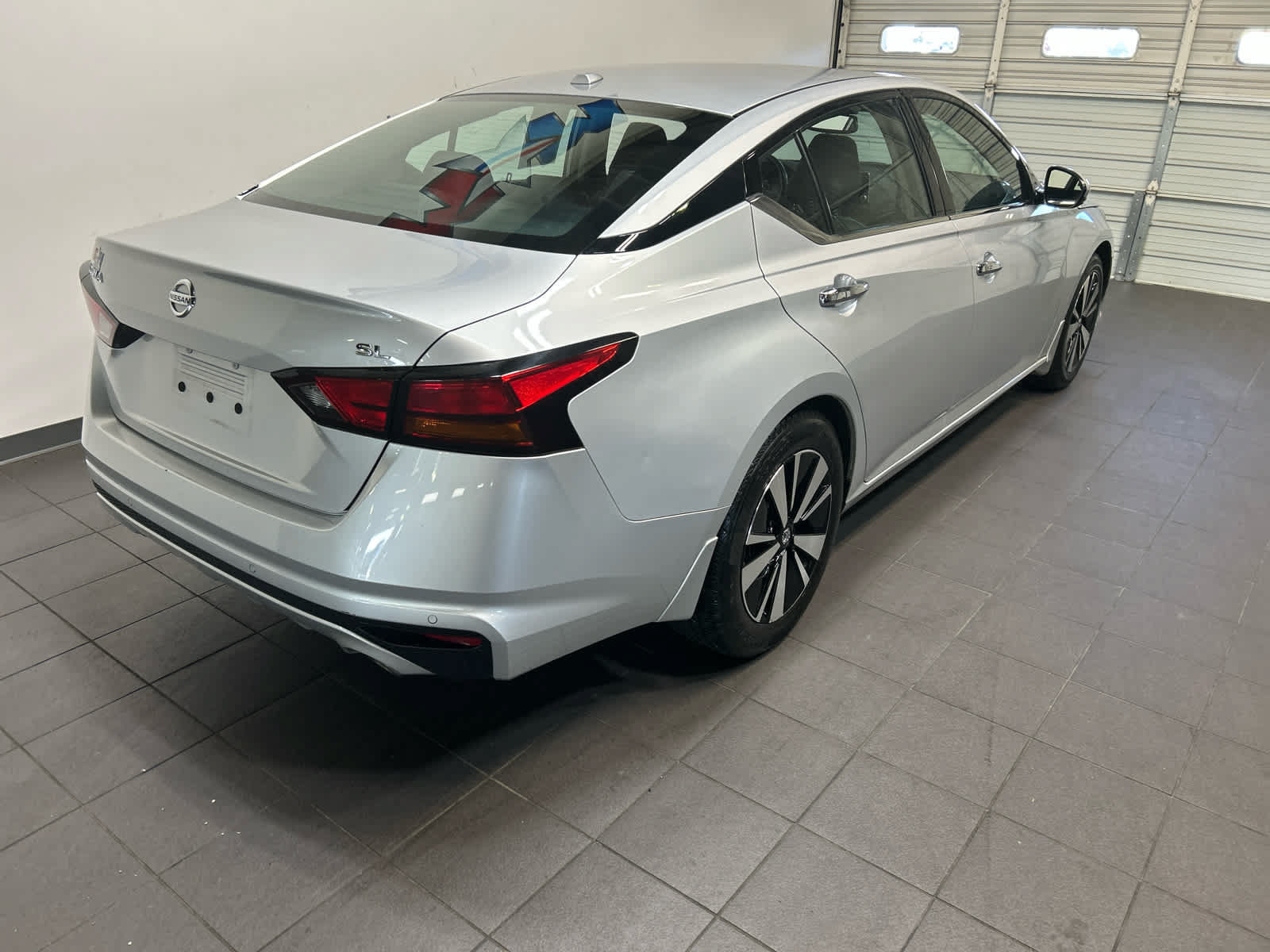 Used 2020 Nissan Altima 2.5 SL FWD image 3