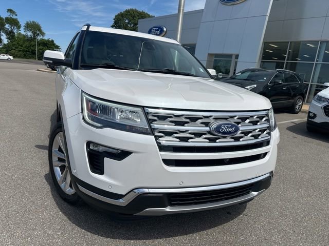 Used 2018 Ford Explorer Limited w/ Equipment Group 301A FWD image 5