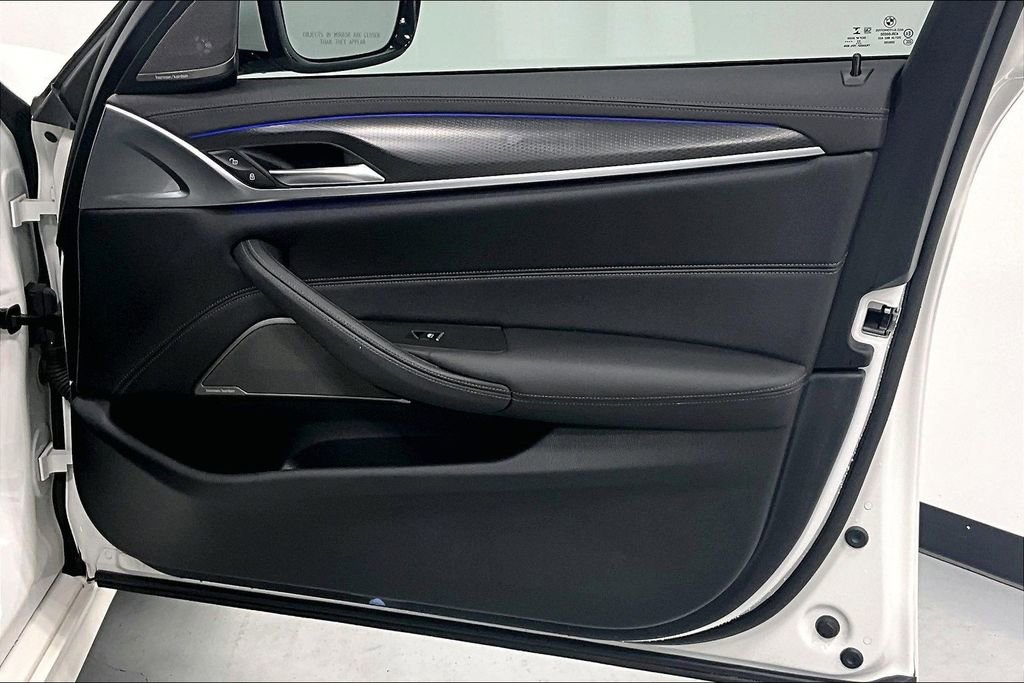 Used 2023 BMW 530i w/ M Sport Package image 19