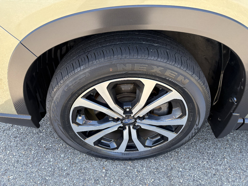 Used 2019 Subaru Forester Limited w/ Popular Package #3 AWD/4WD image 9