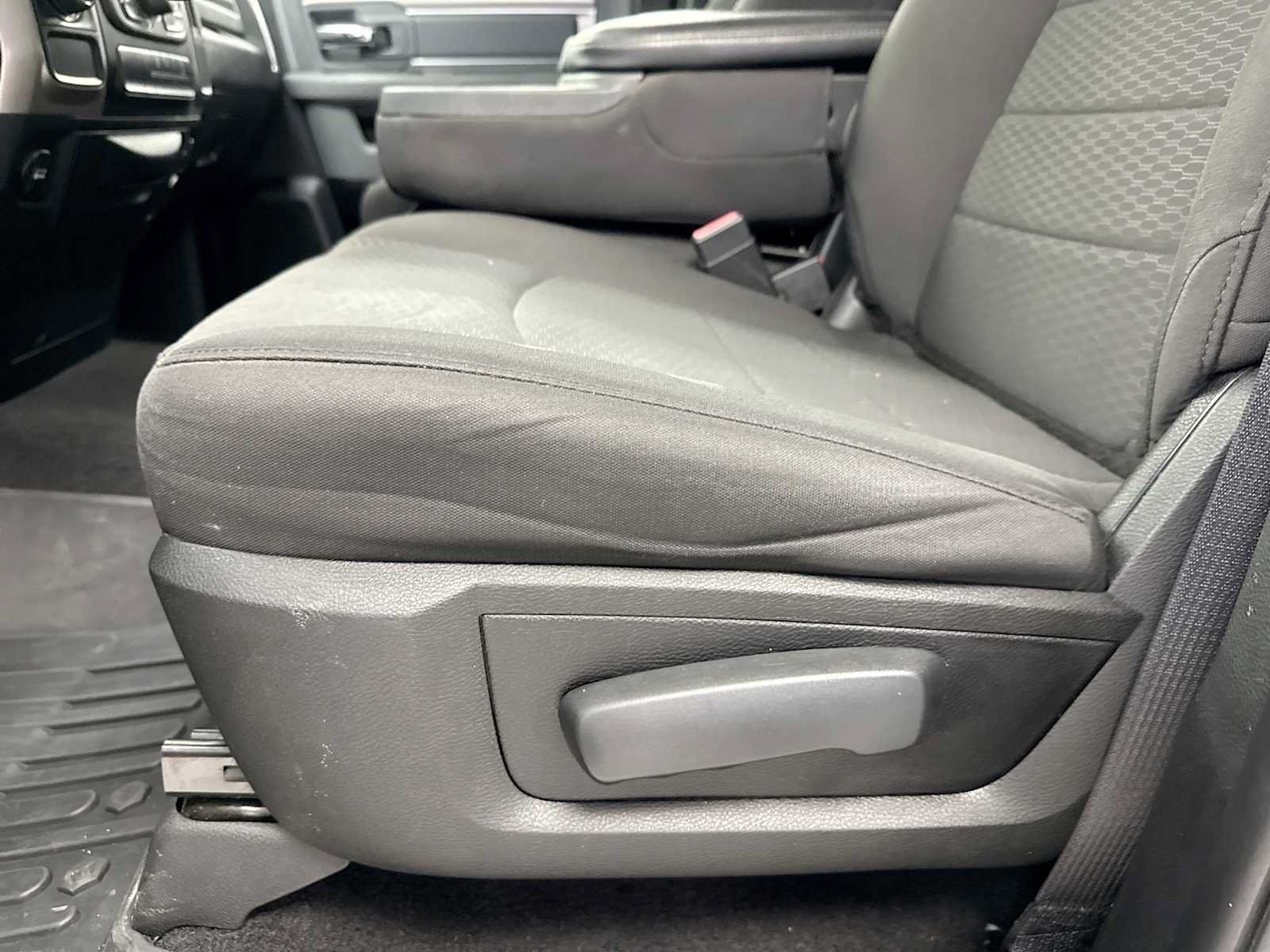 Used 2019 RAM 1500 Classic Warlock RWD image 14