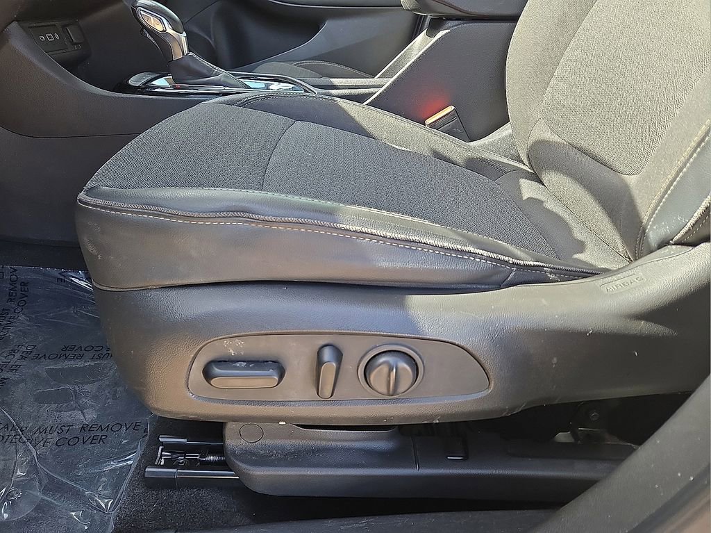 Used 2021 Buick Encore GX Select w/ Sport Touring Package image 24
