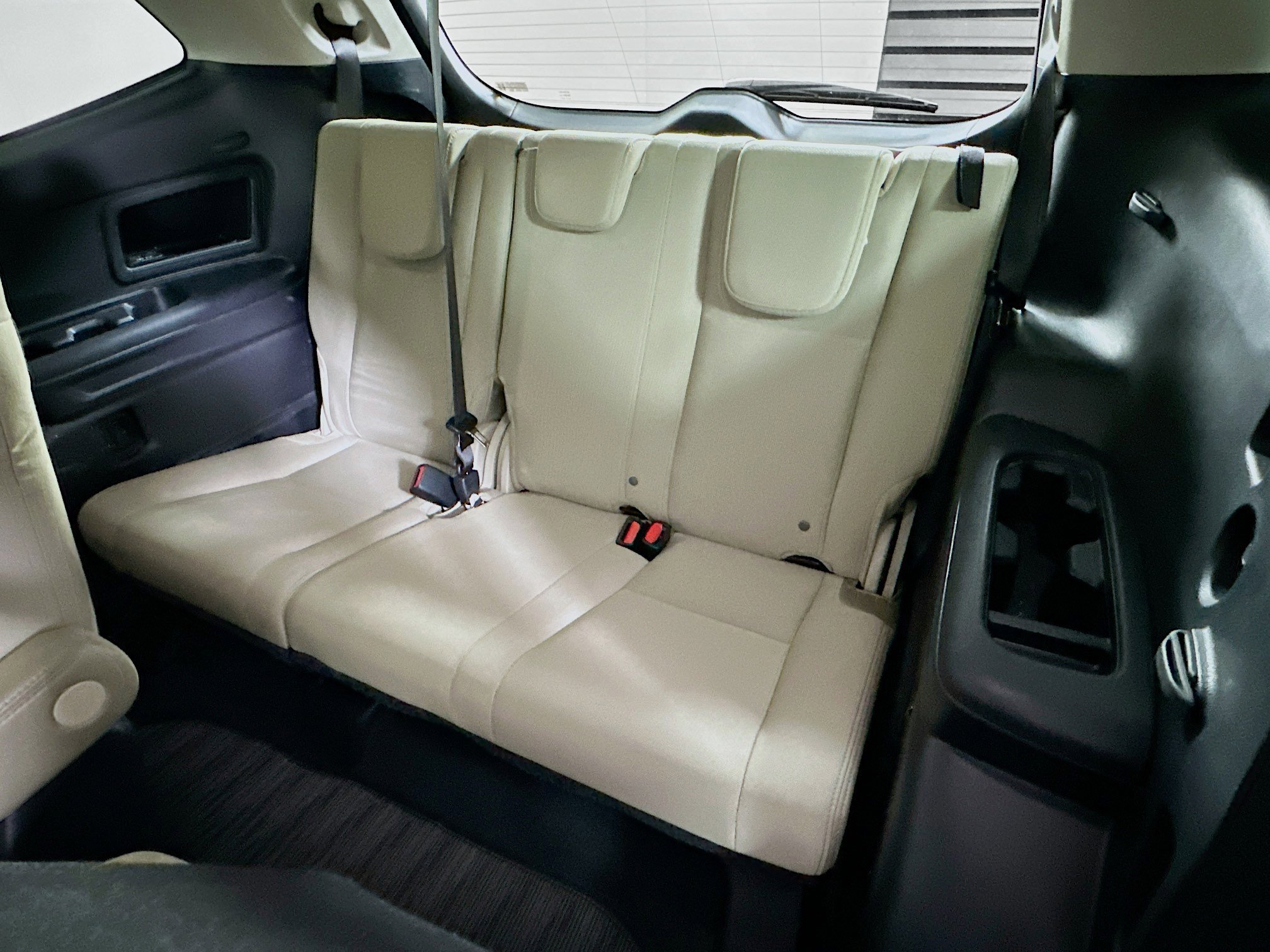 Used 2025 Subaru Ascent Premium image 27