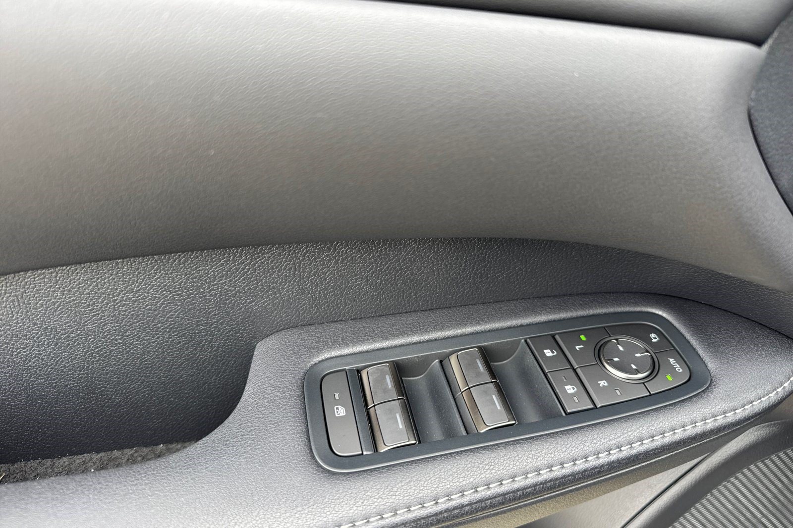 New 2026 Lexus RX 350h AWD/4WD image 12