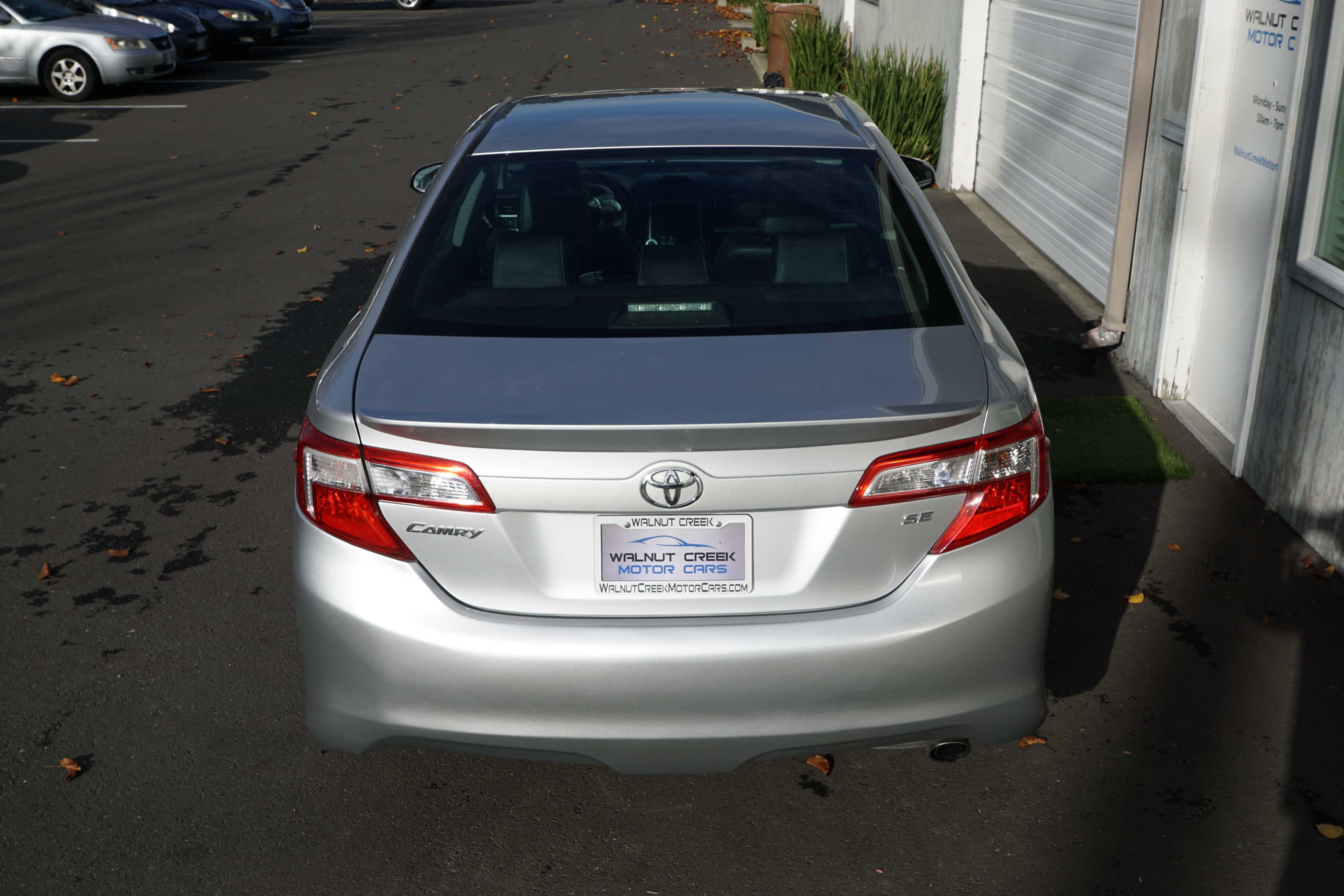 Used 2014 Toyota Camry SE image 13