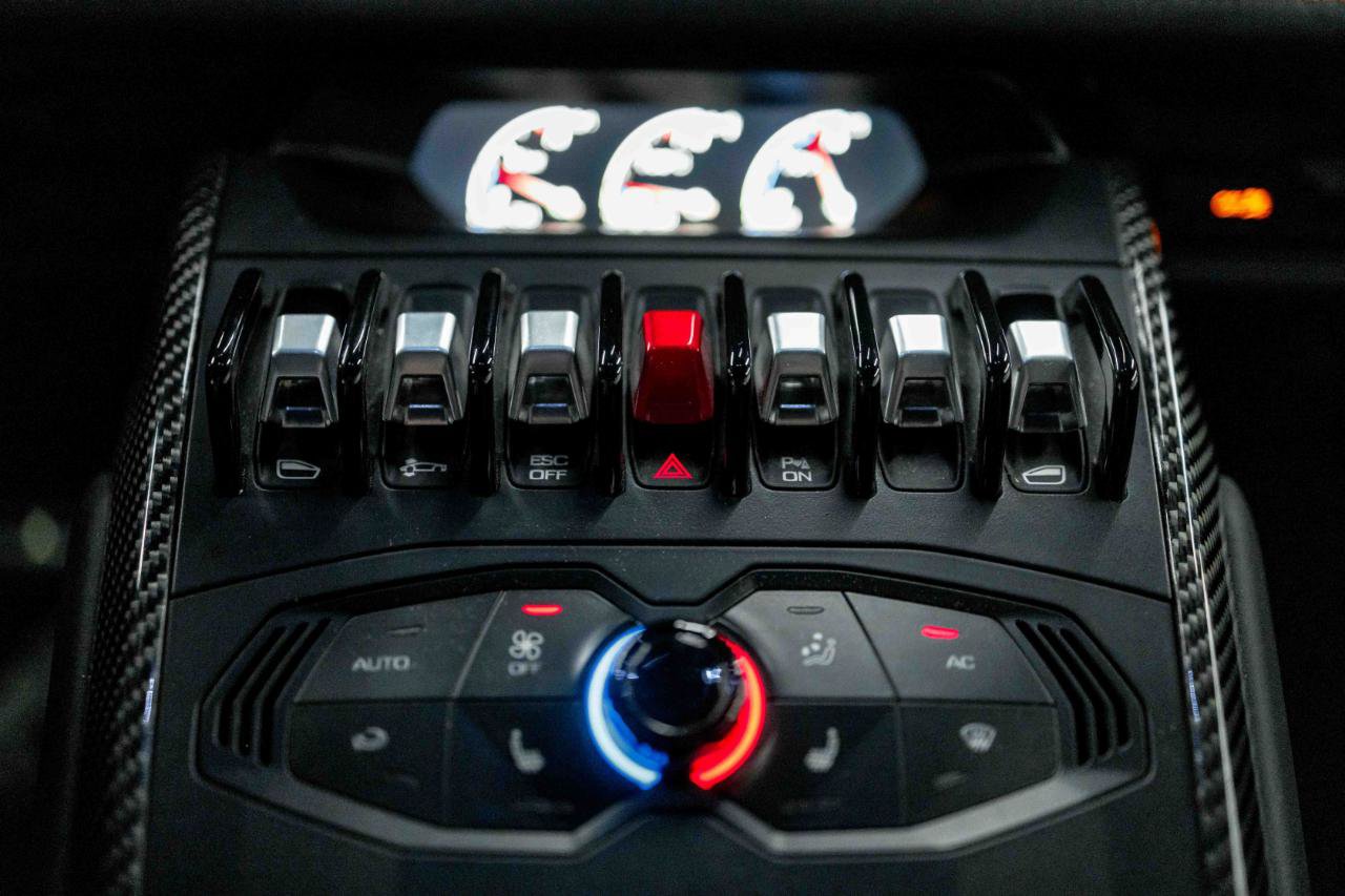 Used 2015 Lamborghini Huracan LP 610-4 image 65