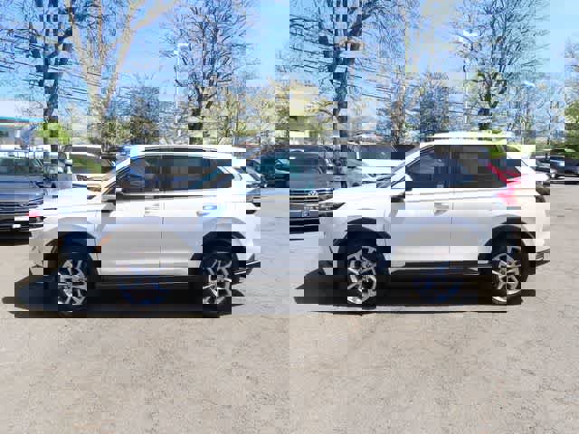 Used 2024 Honda CR-V EX-L image 3