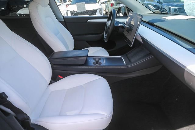 Used 2023 Tesla Model Y Long Range image 15