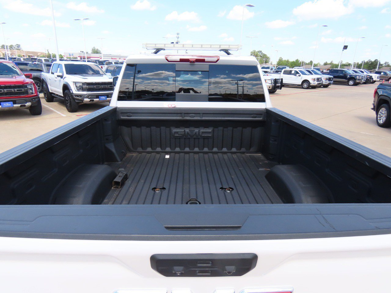 Used 2025 GMC Sierra 2500 SLT w/ SLT Convenience Package image 13