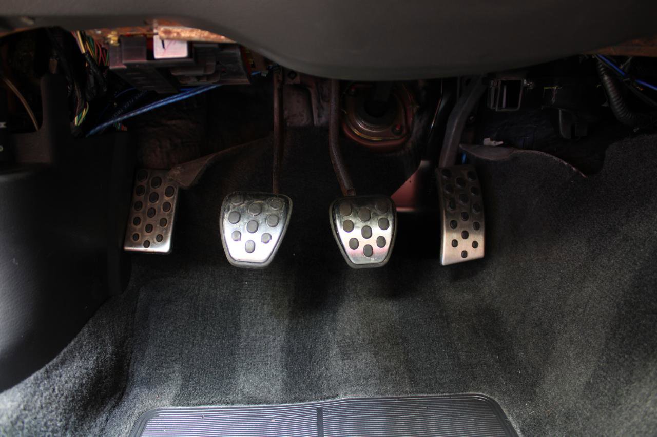 Used 2003 Ford Mustang Cobra image 32