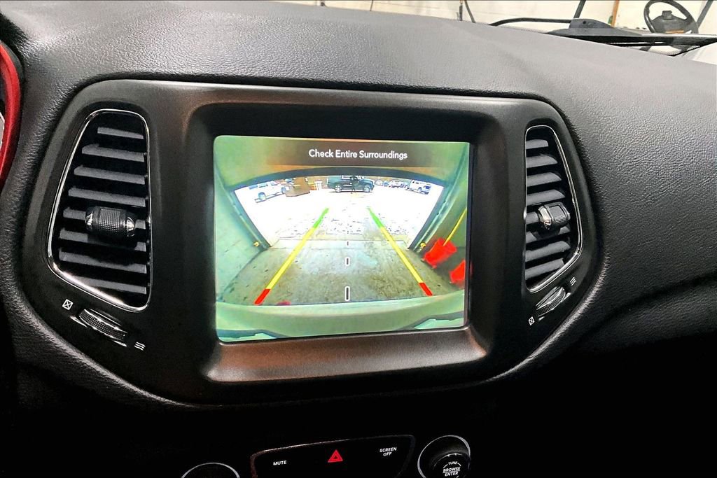 Used 2018 Jeep Compass Trailhawk w/ Navigation Group image 14