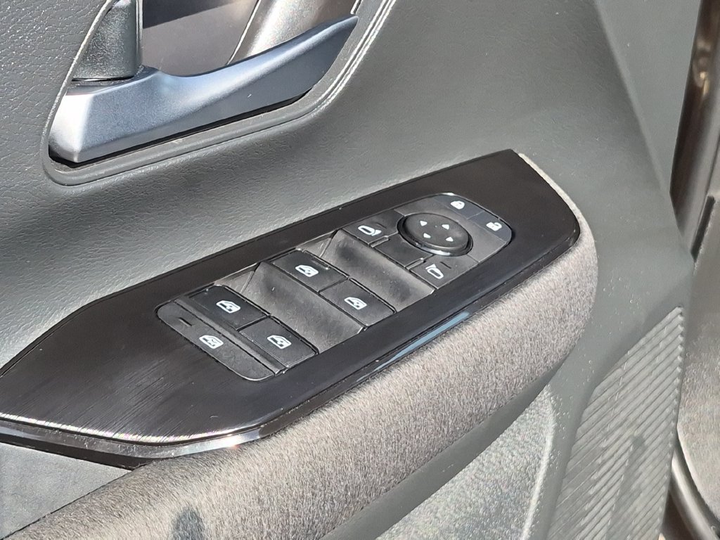 Certified 2026 Nissan Kicks SV FWD image 13