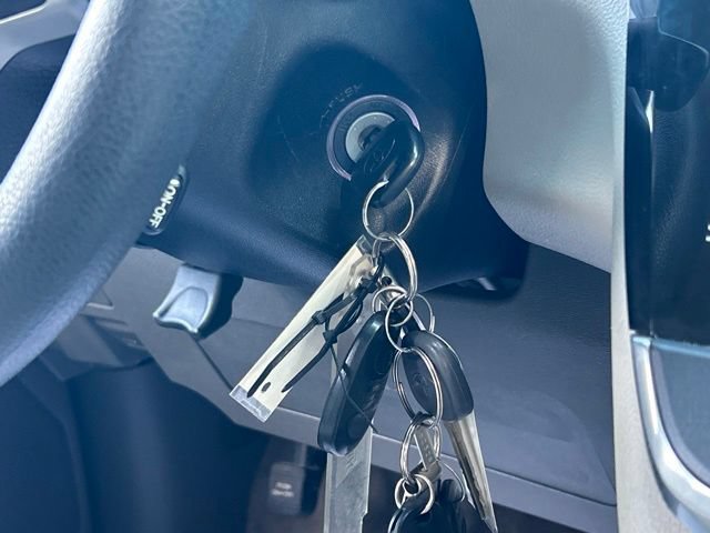 Used 2015 Toyota Sienna LE FWD image 63