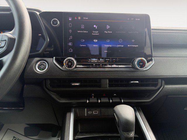 Used 2024 Chevrolet Colorado Trail Boss w/ Technology Package image 6