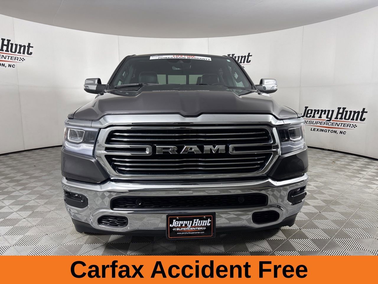 Used 2023 RAM 1500 Laramie AWD/4WD image 3