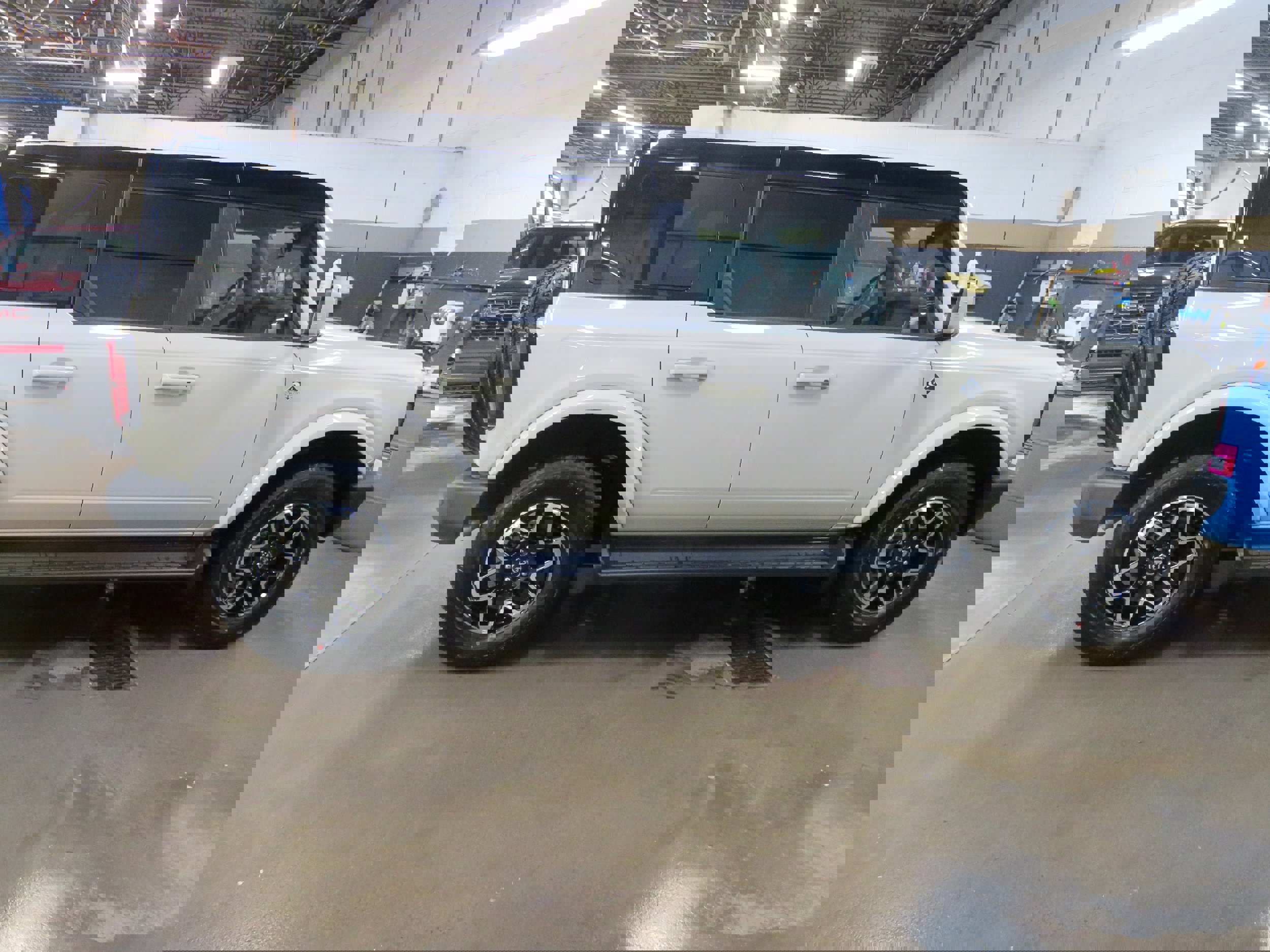 Used 2025 Ford Bronco Outer Banks AWD/4WD image 7