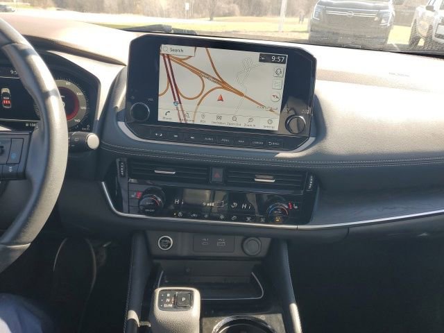 Certified 2023 Nissan Rogue Platinum image 31