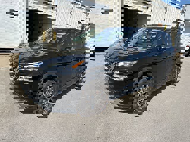 Used 2023 Nissan Rogue SV AWD/4WD image 2