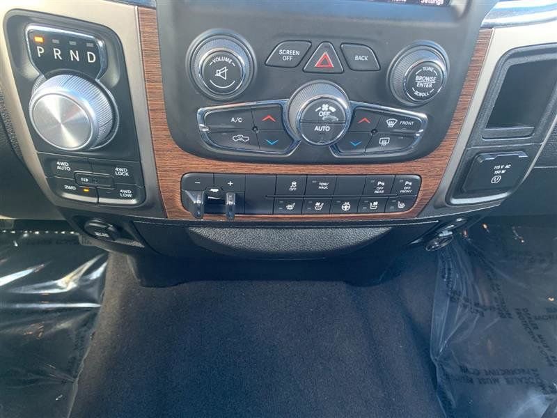 Used 2018 RAM 1500 Laramie image 26