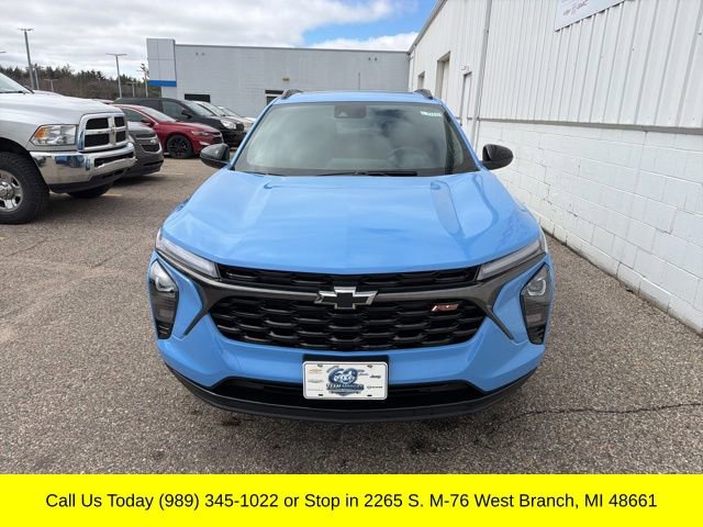 Used 2024 Chevrolet Trax RS w/ Sunroof Package image 6