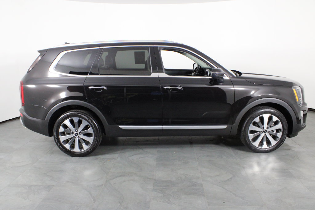 Used 2022 Kia Telluride S FWD image 12