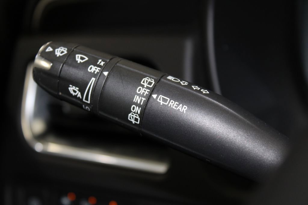 Used 2022 Chevrolet Tahoe RST w/ Luxury Package image 40