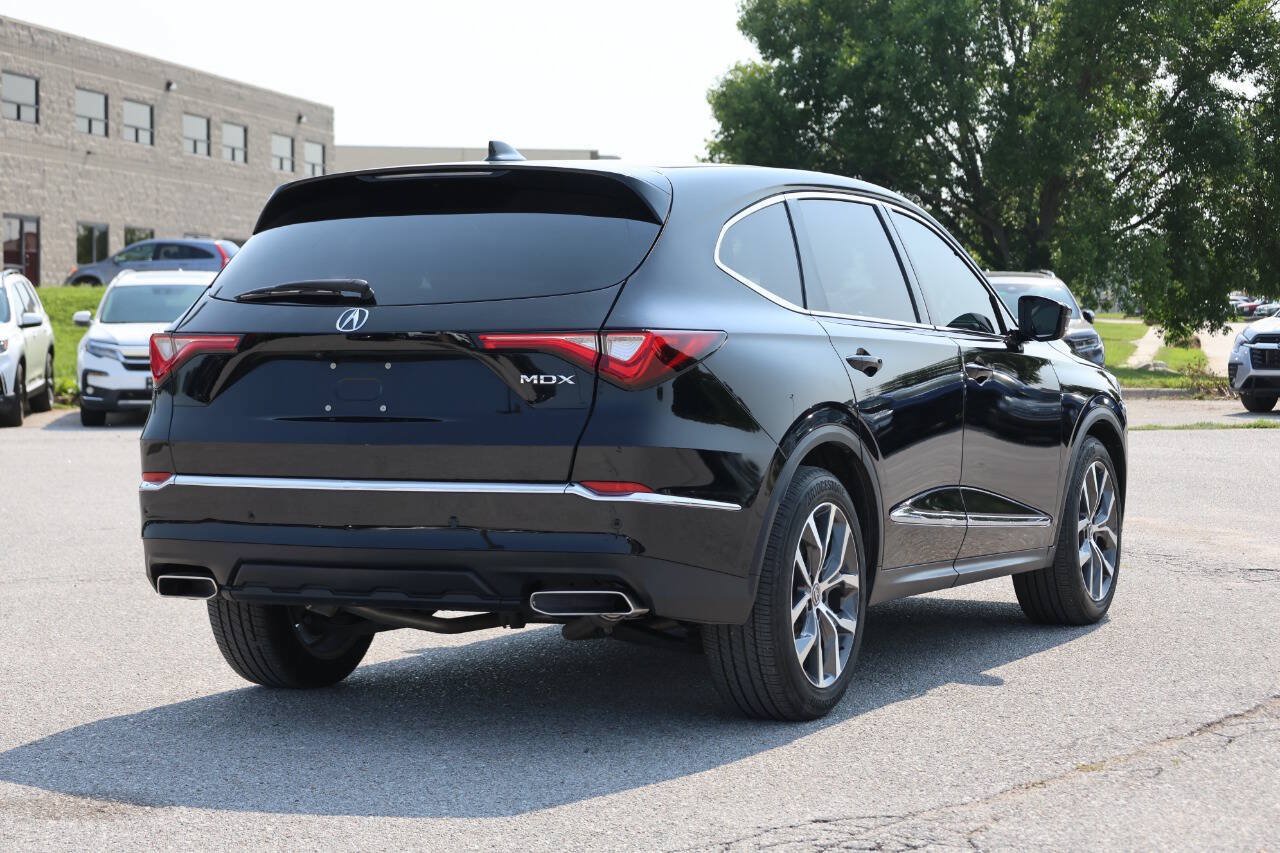 Used 2024 Acura MDX w/ Technology Package FWD image 9
