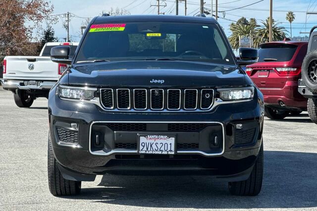 Used 2022 Jeep Grand Cherokee Overland w/ Advanced Protech Group III image 9