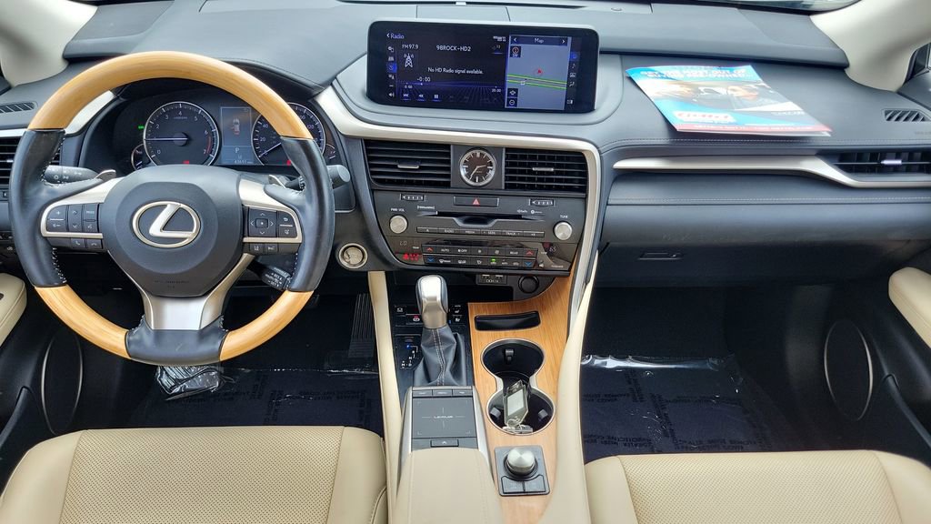 Used 2021 Lexus RX 350L Premium w/ Premium Package image 11