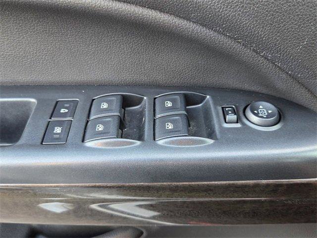 Used 2015 GMC Canyon SLE image 17