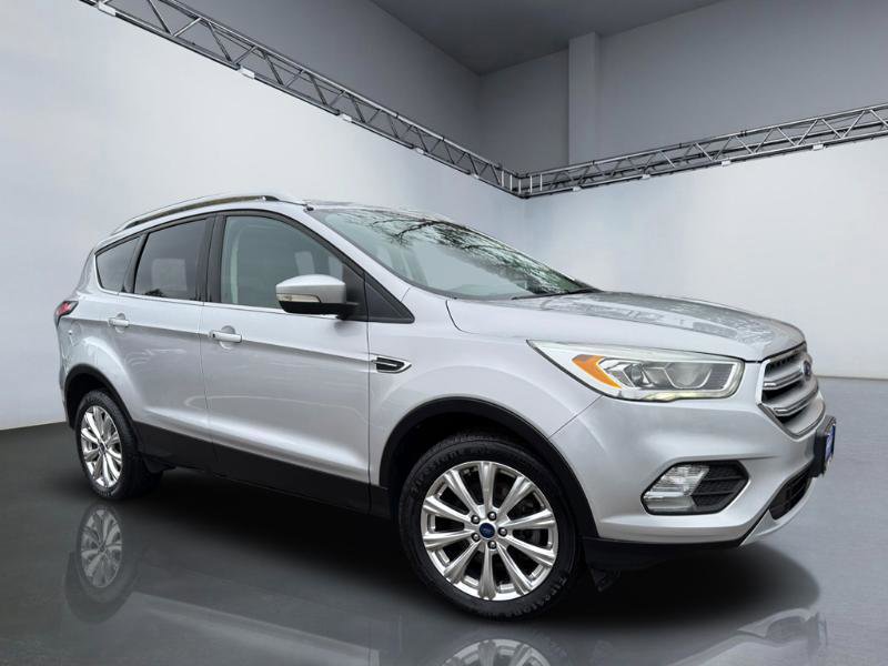 Used 2017 Ford Escape Titanium image 25