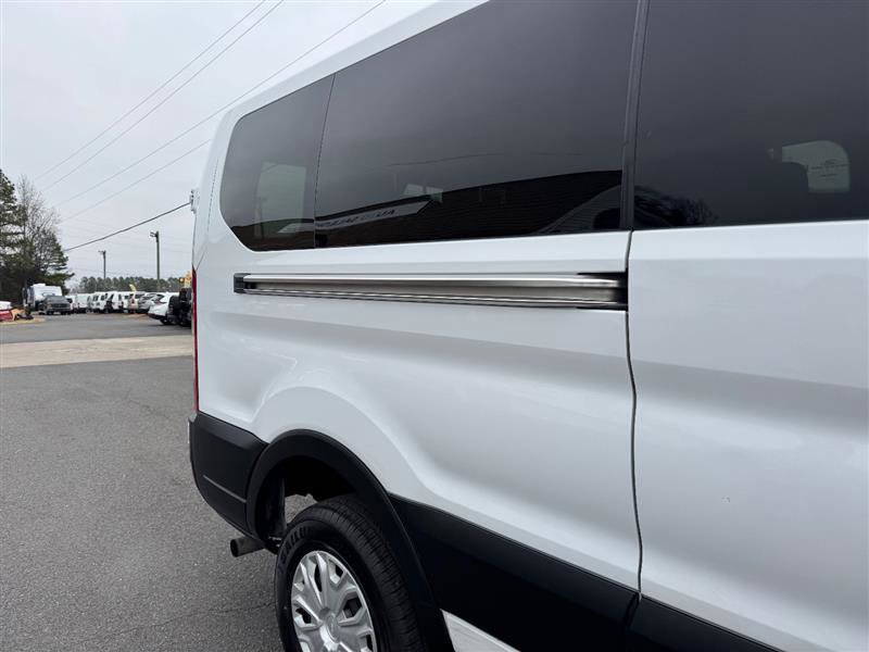 Used 2023 Ford Transit 350 XLT image 25