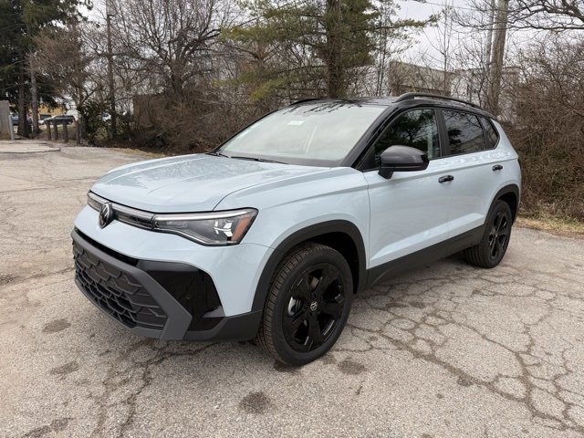 New 2026 Volkswagen Taos SE image 6