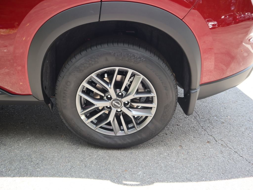 New 2026 Nissan Rogue S image 9