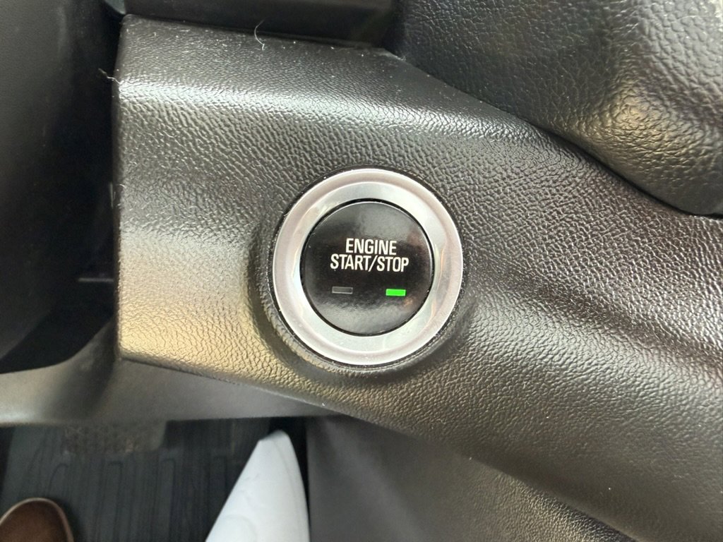 Used 2023 GMC Terrain SLT w/ Tech Package AWD/4WD image 24